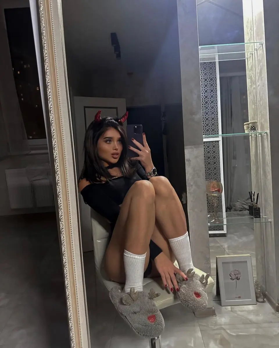 Selina escort in Phuket